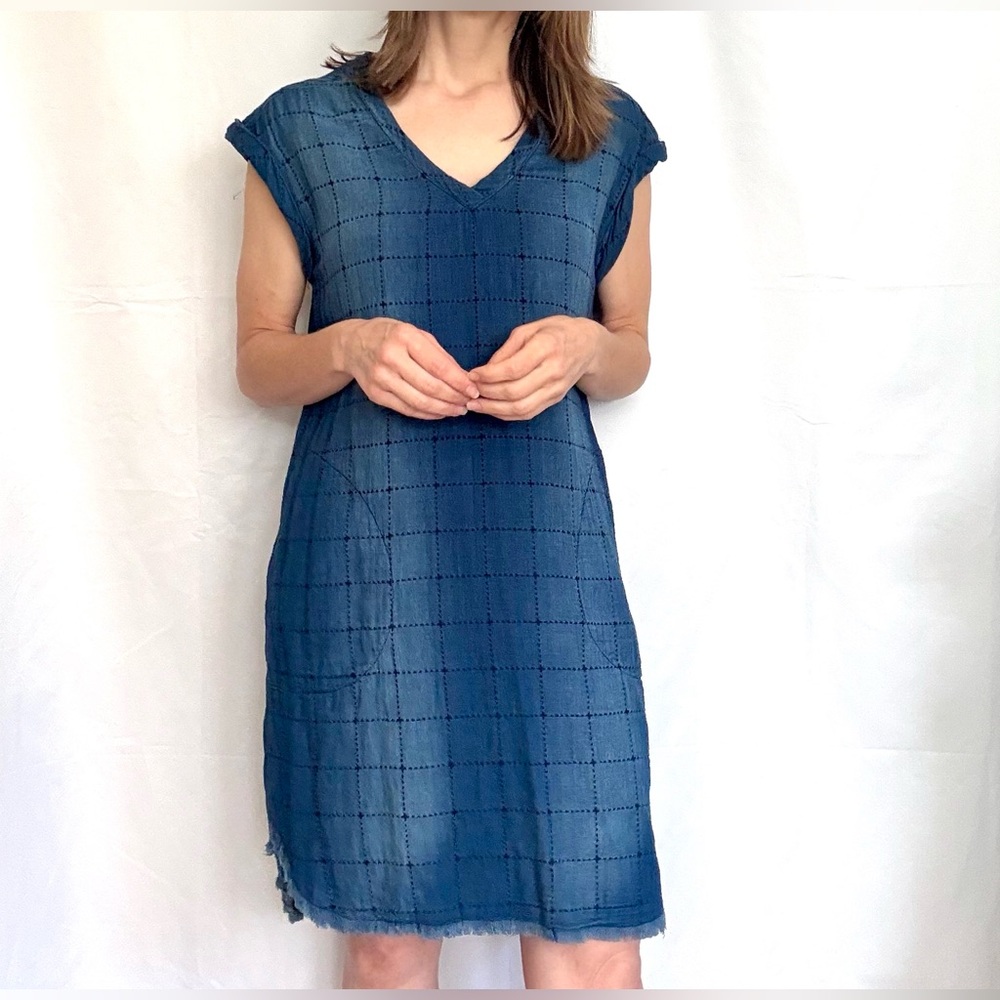Cloth & Stone Blue Chambray Sheath Midi Dress V-Neck Cap Sleeve Casual size XS